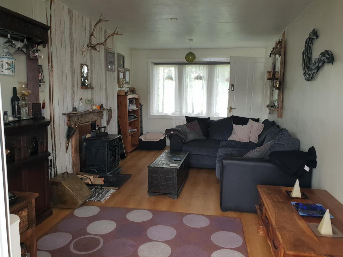 Quirky Lochside Home 因弗雷里 外观 照片